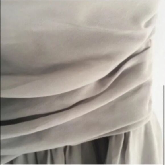 Women’s Lulu’s Grey Strapless Formal Dress - Picture 4 of 8